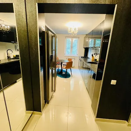 Star Apartment *